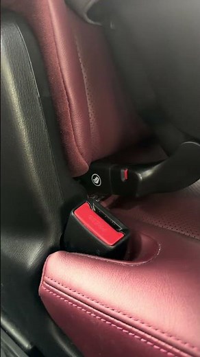 No base needed for this install! That’s exactly why the Nuna PIPA urbn infant car seat is amazing!