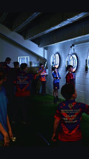 We’re delighted to see such a strong turnout from our under-18 players at the academy. Our sessions provide a positive environment where young people can stay active, build confidence, develop new friendships, and enjoy the game of darts in a safe and supportive setting. 🎯 The academy welcomes all junior players, whether you are completely new to darts or already involved in the sport and looking to improve your skills. Sessions take place every Tuesday and Thursday down at @Oldham Athletic BAR