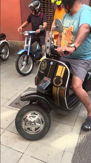 🛵🇮🇹 Vespa clásica, mucho más que una moto: todo un icono