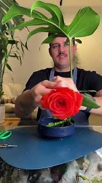Respondendo a Santos um arranjo de flores e folhas para decorar a mesa bem simples e barato #flor