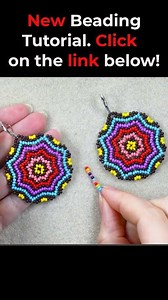 Huichol Style Colourful Earrings Anyone Can Make! #beadingtutorials #huichol #handmade