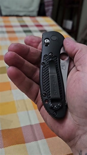 the glock 19 of the knife world(benchmade griptilian 550 S30V)