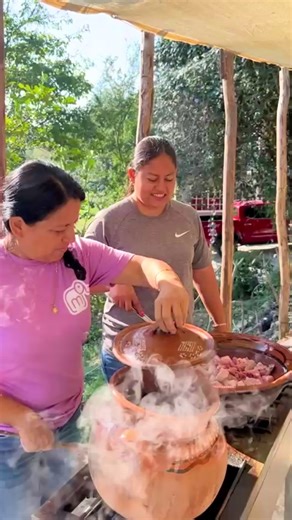 Cocinando Tortillas de Harina con Mi Hermana