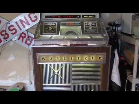 Wurlitzer 2910 jukebox 1965 45 rpm Surfin Bird The trashmen family guy