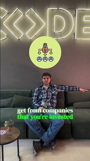 Accumulating vs Distributing Dividends