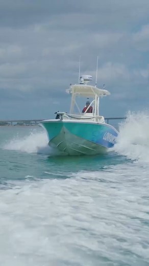 The Lenco Pro Control Auto Trim Tab System is a game-changer for boat stability, delivering up to 74% improved stability and 24% less impact for a smoother, more controlled ride. Backed by a 5-year warranty, it's a reliable choice for boat builders and owners who demand performance and durability. Get in touch today for more information. #boatbuilder #boatbuilders #trimtabs #navico #boating #boatinglife #powerboat #boats #samallenwholesale | Sam Allen Wholesale