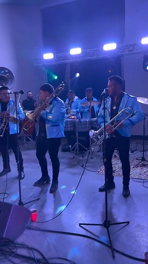 😳🎺🎷🙌🏼 Ese compa Jose!! | Azteka Studios