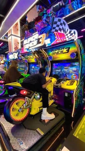 Motorcycle racing simulator gets hyped !! #shorts #simulator #motorcycle