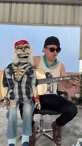 9.4K views · 102 reactions | #pupethand #Halloween #thailandpuppetshow #puppetshow Frank, he's back and the locker bone.  | Por AndTuk Show Doll | Facebook