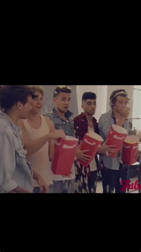 Behind the scenes with one direction 🔥✨#onedirection #photoshot #fyp #blowup