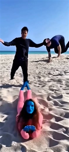 🤯 Reaction: Her two guy friends jump up like “No way!