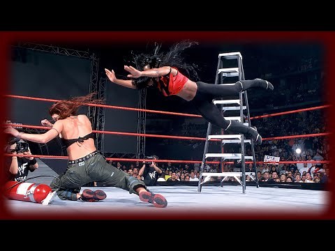Lita vs. Jacqueline - WWF Women's Championship Hardcore Match: RAW IS WAR, Oct. 09, 2000