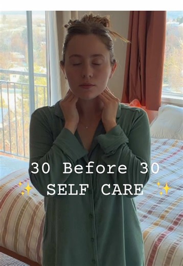 Am I the only one that has fallen for the vibration plate trend? No regrets! 🥰 #momsoftiktok #wellness #vibrationplate #postpartum #30before30