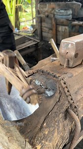 2.5M views · 9.7K reactions | Manual skill method of blacksmith craftsmen making garden tool handles. #info #blacksmith #method #manual #hammer #iron #steel #bolt #crowbar #screwdriver | Mslm Jml | Facebook