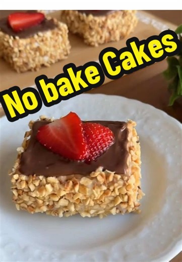 I am especially grateful to everyone who supports me with a donation. PayPal: lienaliena@yahoo.de POV: You find the perfect No Bake Cakes recipe⭐️⭐️⭐️⭐️⭐️ Easy Cakes for Eid👍♥️🔥 Express No bake Cakes ✅ Biscuit Individual Cakes 🔷4 cups milk (800 ml) 🔷4 tablespoons flour (65 grams) 🔷4 tablespoons wheat starch (65 grams) 🔷1 cup granulated sugar 🔷1 package whipping cream 🔷1 package Petibör biscuits for: rice nuts, breakfast chocolate CONSTRUCTION 👉Cook sugar, starch, and flour while stirrin