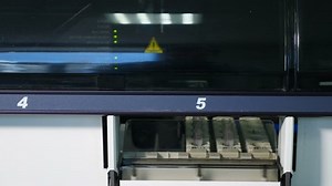 Robotic Manipulator Arms Containers Test Tubes: Stockvideos & Filmmaterial (100 % lizenzfrei) 1027762319 | Shutterstock