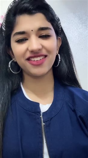 Malavika Anilkumar on Instagram: "Happy New year guys 🤩#viral #viralvideos #fyp #trendingreels #happynewyear #trending #malus #fypシ #fyp"