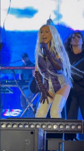 Christina Aguilera: "Can't Hold Us Down" (fragment) live at PICNIC Festival in Costa Rica (2026) 🇨🇷