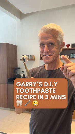 Human Garage on Instagram: "Learn how to make your own antibacterial teeth whitening toothpaste in 3 minutes! 🦷🪥😁 @garrylineham shares his homemade recipe! And educates you on mouth health! Check it out ⬇️ All you need is: Food grade diatomaceous earth (silica) Lime / lemon Garlic (optional if you want antibacterial) Ginger Clove oil @essentialoilwizardry Enjoy! 😁 Be sure to take before and after photos because the diatomaceous earth is going to gently exfoliate all that build up instantly! 