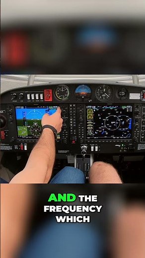 COM1: Switching Active and Standby Frequencies Explained #shorts