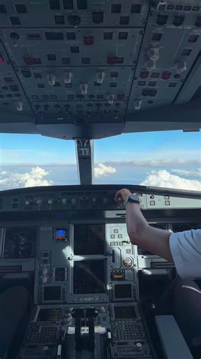 #pilotsavinapaul🧑🏻‍✈️✈️ #pilotlifestyle #readyfortakeoff✈👩‍✈️ #LadyPilot #aviationlovers #flightannouncement #piloteyes #flightattendants #cockpitcrew👩‍✈️✈ #femalepilot #boing777300er #newyourkflight👩‍✈️✈ #pilotgirls👩‍✈️ #flyinggirl👩‍✈️✈✈ #cabincrew #✈️ #airlinepilot #pilotgirl #airbus #boeing777 #airport #airplane #aviationdaily #aviation #Avgeek #pilotsandra👩‍✈️✈ #pilotsandra👩‍✈️✈ #pilotlifestyle #readyfortakeoff✈👩‍✈️ #Ranway #LadyPilot #flightannouncement #aviationlovers #flightatte