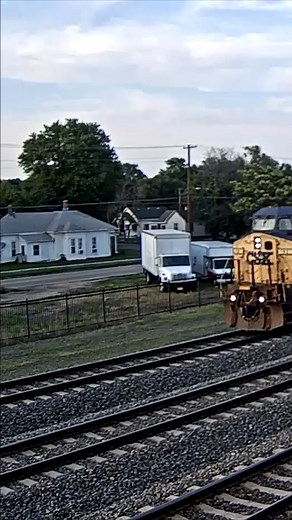 A nuclear train makes an appearance in Kearney, NE running headlong into the Nebraska sunset. #virtualrailfan #railfanning #Trains #railfans #trainreels #reelsfb #railroads #railfans_of_instagram #csx #kearneynebraska | Virtual Railfan