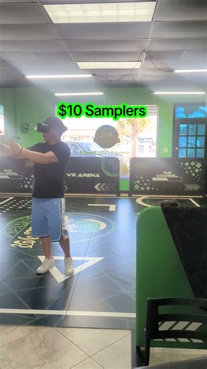 Spring Break in Cocoa Beach? #cocoabeach #skullandbooksvr #books #vrarcade