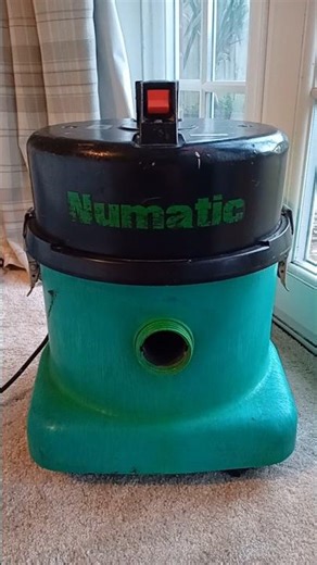 A free green numatic that works 💪 #henryhoover #numatic