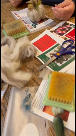 1.3K views · 35 reactions | Today’s needle felted pumpkin make-n-take! #needlefelting #felting #pumpkins | Lambspun of Colorado | Facebook