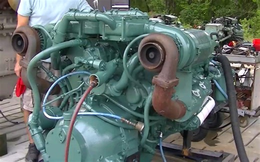 底特律8V71TI柴油机运行实录
