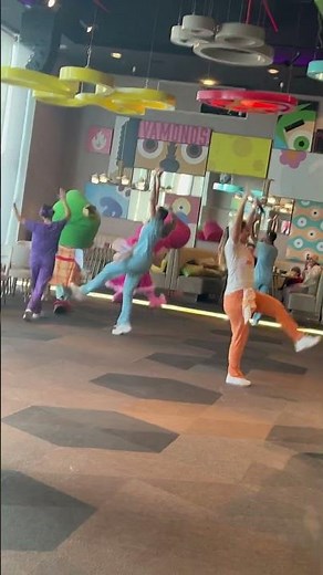 Nick hotel character breakfast Cosmo and Wanda