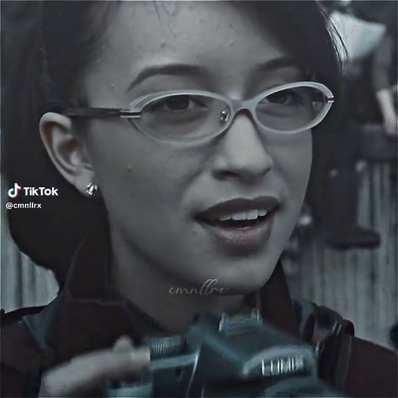 Sparkly Vampire Twilight Edit Featuring Robert Pattinson