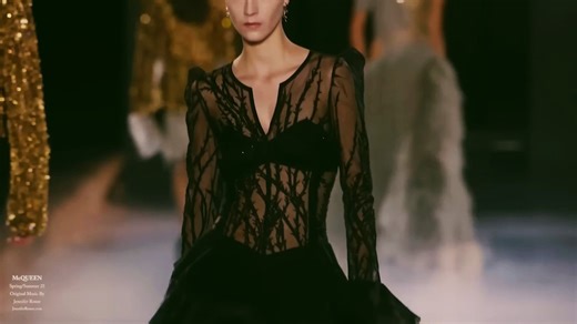 McQUEEN （麦昆）2025春夏季秀场