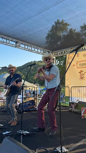 Here’s the ole’ 🎻 “Hitchhiker’s Blues” 🪕 at Topanga Banjo Fiddle Contest and Folk Festival! | Hogslop String Band