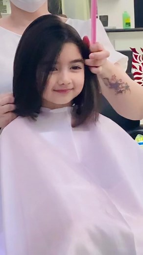 6M views · 530K reactions | Do you like my new look, guys?  Look how happy I am to finally get the hair I wanted. ‍♀️ Long hair no more, hello short hair! ‍♀️ | Bikbik | Facebook