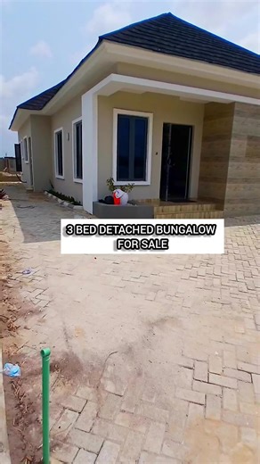🏡 3 Bedroom Bungalow For Sale in Eleko, Idera Scheme, Lagos Looking for a home or smart investment in Ibeju-Lekki? This beautiful 3-bedroom bungalow in Idera Scheme, Eleko is located in one of Lagos’ fastest growing areas. Perfect for living, rental income, or long-term property investment. 📞 Call/WhatsApp: 0806 263 2198 #LagosRealEstate #IbejuLekki #ElekoLagos #BungalowForSale #HouseForSaleLagos 🏡