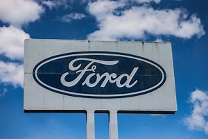 Ford/Lincoln recall 850,000 vehicles over stalling engines