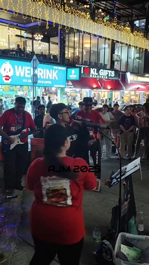 LIVE Highlights dari Bukit Bintang: Bersama Mini Onz Buskers