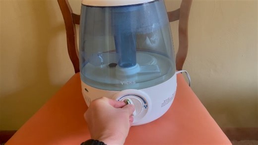Watch How quiet is this Vicks humidifier? on Amazon Live