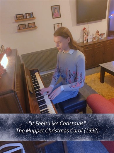 It Feels Like Christmas - Celebrating with Muppets