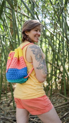 Comment BACKPACK & I'll send you the link to the easiest backpack you'll ever crochet!! 😆🤘☀️ This is my simple drawstring backpack pattern and it is the BEST little summer backpack!! It's perfect for kids (and obviously adults too 😉🤣) and it makes a fantastic addition to summer craft show inventory!!! The best part?? Not only is this a super beginner friendly pattern, it works up SUPER fast!! I used ribbon yarn for mine but any super bulky yarn will work! You can also hold 3-4 strands of wor