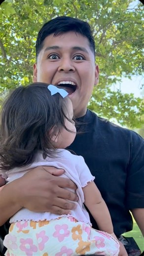 Santiago Gonzalez on Instagram: "#ad The ultimate utility belt for the ultimate dad life! Use code SANTI for 32% off at checkout through June 11th @tushbaby #tushbaby #dadlife #married"