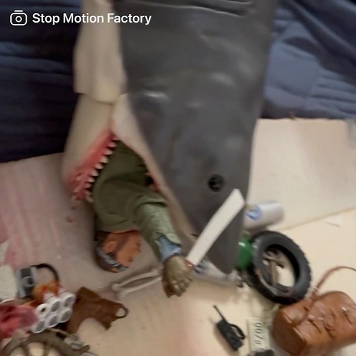 Jaws end scene
