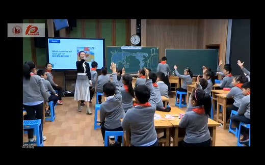 何鸣《丽声北极星分级绘本》第一级下Snail’s Adventure