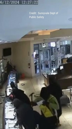 SMASH AND GRAB: Surveillance video shows a mob of thieves breaking into a jewelry store before making off with stolen goods. | Fox News