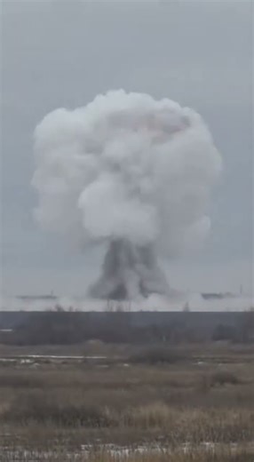 The Scariest Weapon on Earth? 😱 TOS-1A Thermobaric Strike! #missile #military