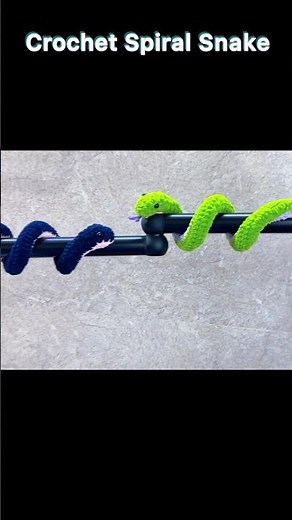 Crochet Spiral Snake Keychain #halloweencrochet #crochetsnake