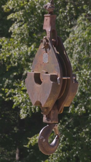 SIP panels are flying and installation is underway 🛠️💪