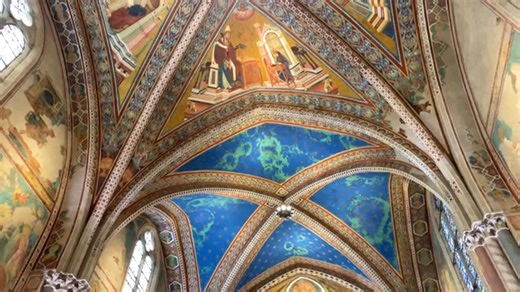Thousands visit the Basilica of Saint Francis of Assisi in Italy as his remains go on public display for the first time. Full story: https://u.afp.com/S6bT | AFP News Agency