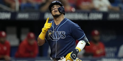 A look at how MLB's most unconventional 30-HR hitter does it